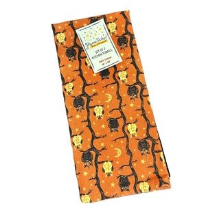 Johanna Parker NWT Halloween Owl Set of 2 Kitchen Towels